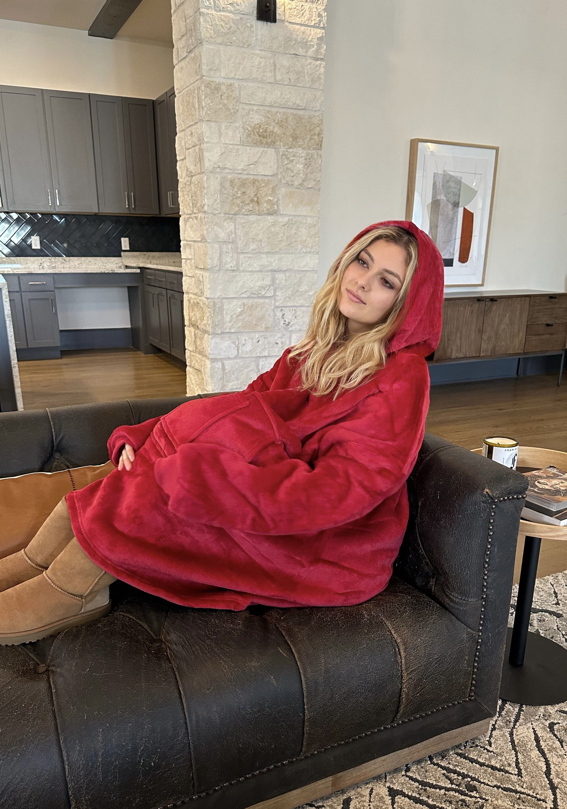 Oversized Sherpa Hoodie Sweatshirt - Warm Luxurious Fleece Microfiber Hoodie Blanket - Cozy, Reversible, Hooded, W/ Comfortable Large Pockets - Large Unisex Red